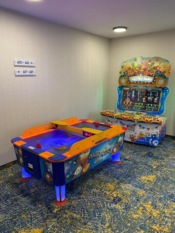 Luxapartmanbesenova Hotel Akvamarin エクステリア 写真